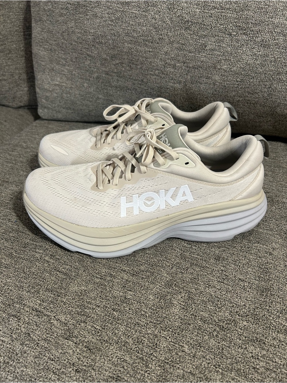 Hoka Bondi 8 Oat Milk Barley Running Shoes Men’s Size 12.5